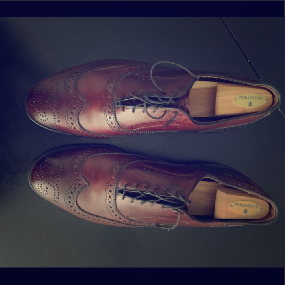 McAllister Wing Tip Oxford - Great condition!!